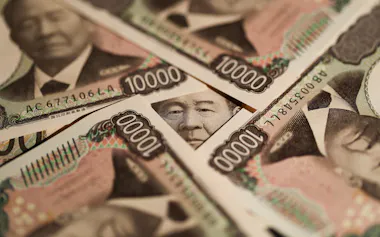 1ドル=155円を突破するかが目先の焦点だ