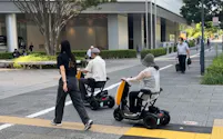 豊田鉄工の「スロモビ」は歩道を走ることができる