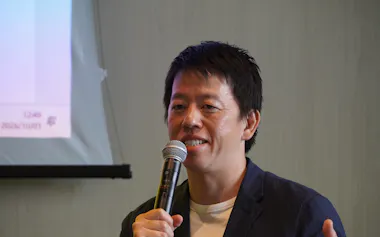 スタジアムシティの開業2周年を前に記者会見した高田社長(1日、長崎市)