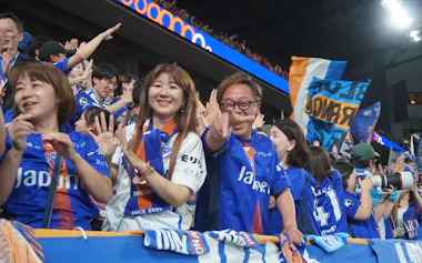 サッカーのV・ファーレン長崎が本拠地とする長崎スタジアムシティの「ピーススタジアム」(8月9日)