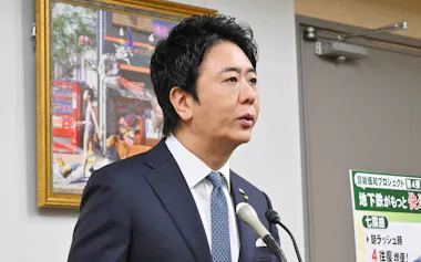 福岡市の高島市長は11月の市長選について「現時点で後継指名はしない」と述べた(13日、同市役所)