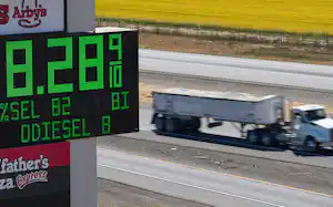 FILE PHOTO: A semi drives past a sign advertising the price of diesel along Interstate 5 in Williams, California, U.S., September 28, 2026. REUTERS/Fred Greaves/File Photo FILE PHOTO: A semi drives past a sign advertising the price of diesel along Interstate 5 in Williams, California, U.S., September 28, 2026. REUTERS/Fred Greaves/File Photo
