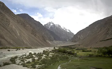 アフガニスタン北東部の山岳地帯ワハーン地区。中国にとっては将来、ペルシャ湾へ通じる新たな玄関口となる可能性がある