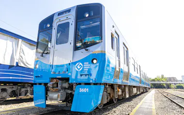 「Gマーク」を掲出したJR四国の「3600系」