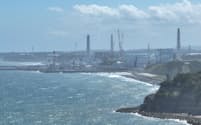 処理水放出を始めた福島第1原発(24日午後)