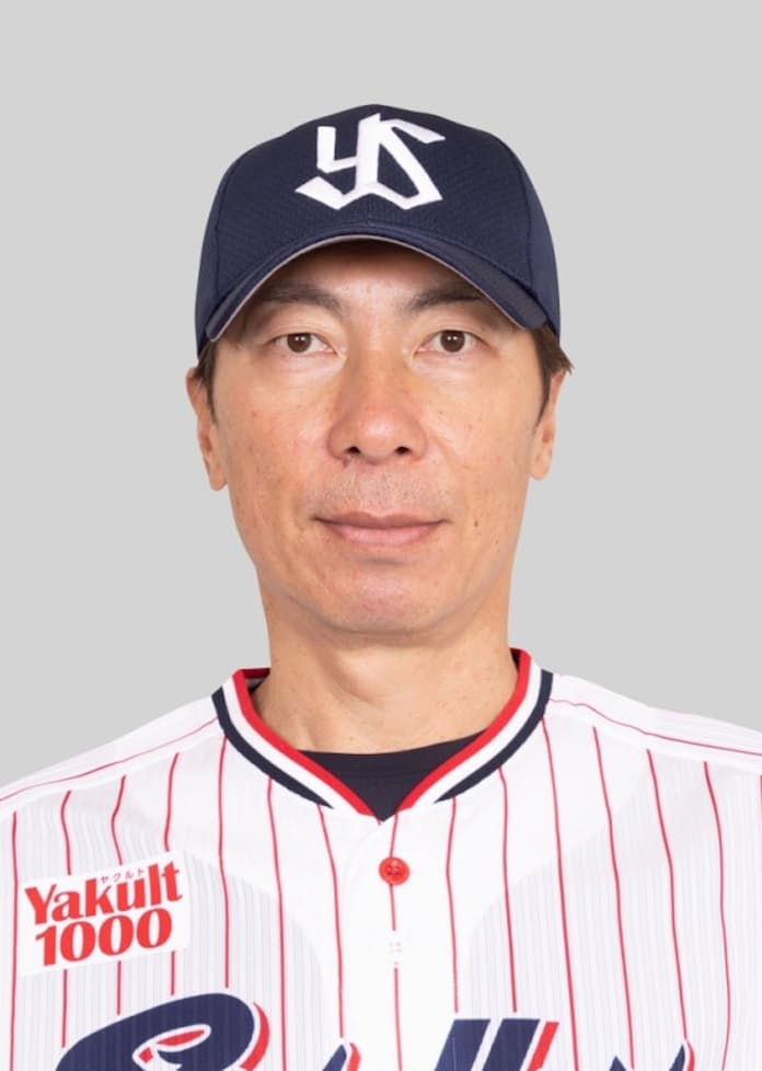 ヤクルト高津監督が続投 来季5年目、5位低迷も手腕評価 - 日本経済新聞