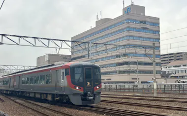 JR四国は22日、顧客約3万人の個人情報が漏洩した可能性があると発表した