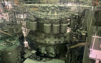 核融合の実証に向けて稼働を始めた量子科学技術研究開発機構の実験施設（２３年９月３０日）