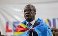 コンゴ大統領選への立候補を表明したノーベル平和賞受賞者の医師デニ・ムクウェゲ氏(2日)=ロイター