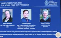 ノーベル物理学賞の受賞が決まった（左から）ピエール・アゴスティーニ、フェレンツ・クラウス、アンヌ・ルイリエの3氏＝3日（ノーベル財団のホームページから）