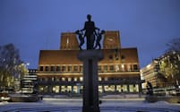 ノーベル平和賞の授賞式は12月にノルウェーのオスロ市庁舎で行われる＝AP