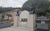 韓国・木浦に建てられた田内さんの記念碑（13日、韓国南部・木浦）