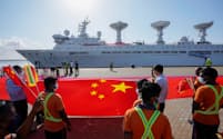 スリランカが中国に99年間の運営権を譲渡した南部のハンバントタ港（2022年8月）=AP