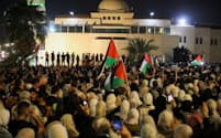 ヨルダンの首都アンマンで行われたパレスチナ連帯デモ（10月31日）＝ロイター