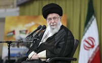 イランの最高指導者ハメネイ師（1日、テヘラン）＝最高指導者事務所・AP
