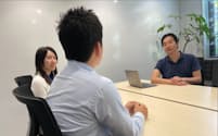 起業やエグジットの経験を持つ東大IPCの高岡淳二氏㊨らが事業計画づくりをサポートする