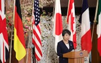 G7外相会合を終え、記者会見する上川外相（8日、東京都港区）