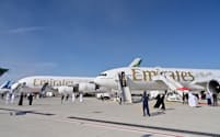エミレーツ航空はボーイングへの520億ドル規模の機材発注を発表した（ドバイ航空ショーで展示される同社機）