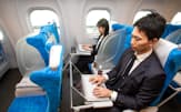JR東海・JR西日本が東海道・山陽新幹線に2023年10月から導入した「S Work Pシート」=JR東海提供