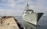 中国の駆逐艦から音波照射を受けたオーストラリア海軍フリゲート艦「HMASトゥーンバ」（2014年）=AAP