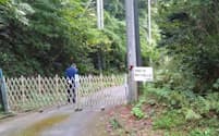 山口県上関町にある中国電の社有地への入り口（9月）＝共同