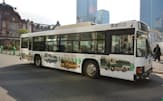 ラッピングバスは90周年でも運行した（東京都交通局提供）