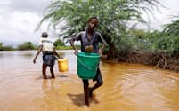 世界中で洪水や熱波などの異常気象が広がっている（写真はアフリカ東部ソマリア）＝ロイター