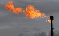 IEAは石油・天然ガス業界に脱炭素の取り組み加速を求めた=ロイター