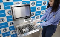 ホシザキが開発した液体急速凍結機（愛知県豊明市）