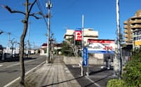 森田駅前は月決め駐車場が多く、駅利用者が気軽に使えるようコインパーキングを設置したという（福井市）