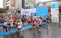 横浜マラソンでは約2万3000人のランナーがスタートを切った（10月29日）＝横浜マラソン組織委員会提供
