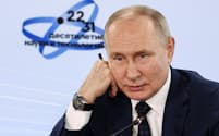 ロシアのプーチン大統領は国内の会合に相次いで出席している（11月29日）＝ＡＰ