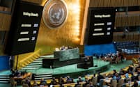 国連総会は12日、パレスチナ自治区ガザでの「人道的な即時停戦」を求める決議案を採択した＝ロイター