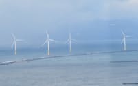 秋田港の洋上風力発電設備（秋田市）
