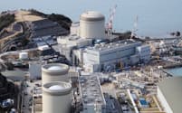 関西電力は原発の建て替えなどの議論を本格化する（福井県美浜町の美浜原子力発電所）
