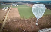 岩谷技研は気球を使った宇宙遊覧フライトの実現に向けて打ち上げ試験をした（2023年12月6日、北海道幕別町）
