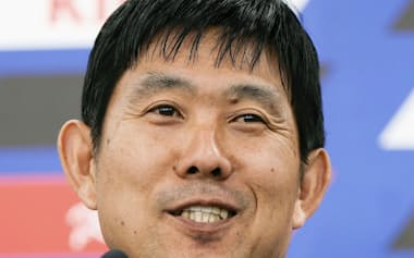 タイ戦を終え、アジア杯の日本代表メンバーを発表する森保監督（1日、国立競技場）=共同