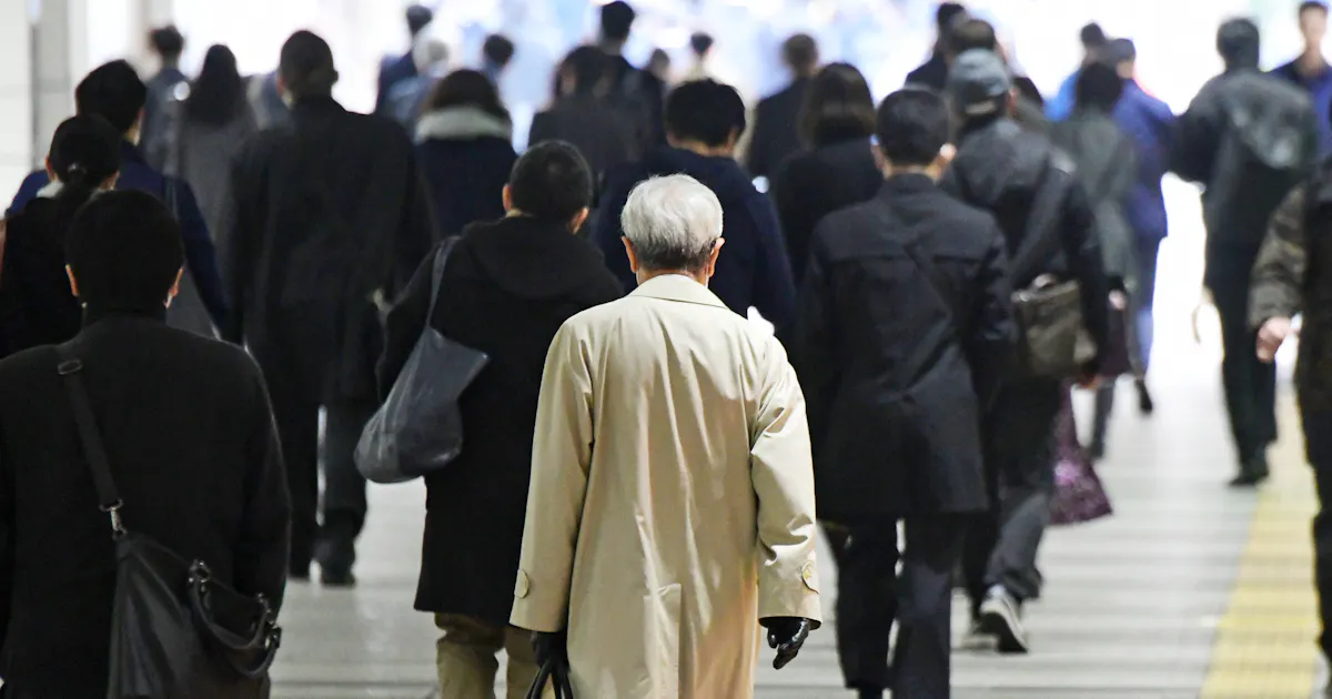 職探すシニア25万人、10年で2.2倍 ミスマッチ解消必須 - 日本経済新聞