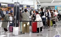  国際線ターミナルの出発ロビー（2023年11月、福岡空港）