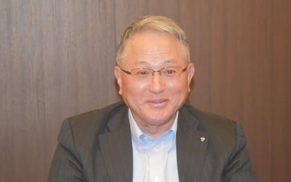 ホテル事業の人事・教育制度を拡充すると話す相鉄HDの滝沢社長