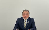 高納会長兼社長は「利益重視へと企業風土を変えていく」と話した（18日、金沢市）