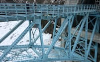 黒部峡谷鉄道の鐘釣橋は落石で損傷した