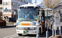 前橋市は前橋駅―中央前橋駅間で自動運転バスの実証実験を進めている（写真は23年1月）