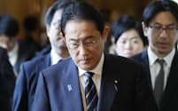 衆院予算委での質疑を終えた岸田首相（24日）