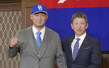 2年連続最下位の中日は今オフ、中田翔内野手(左)らを獲得するなど積極的な補強に動いた。右は立浪和義監督=共同