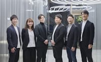 新会社XSproutを設立したスパイラルキャピタルの松本泰拓氏（右から３人目）ら