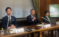 記者会見であいさつする日本維新の会の馬場伸幸代表（29日、国会内）