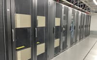 都内データセンターに設置された米エヌビディア製スーパーコンピューター＝三井物産提供