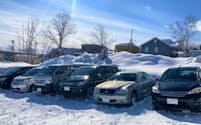 ニセコで利用者とレンタカー、ドライバーをマッチングするサービスを始めた（6日、北海道倶知安町）＝エアシェア提供