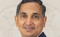 Krishna Srinivasan 米インディアナ大博士。世界銀行やインド政府の経済政策を検討する委員会でコンサルタントを務めた経験がある